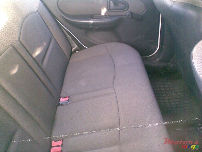 2005' Renault Clio photo #5