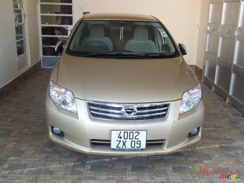 2009' Toyota Corolla Axio X HID LTD photo #1