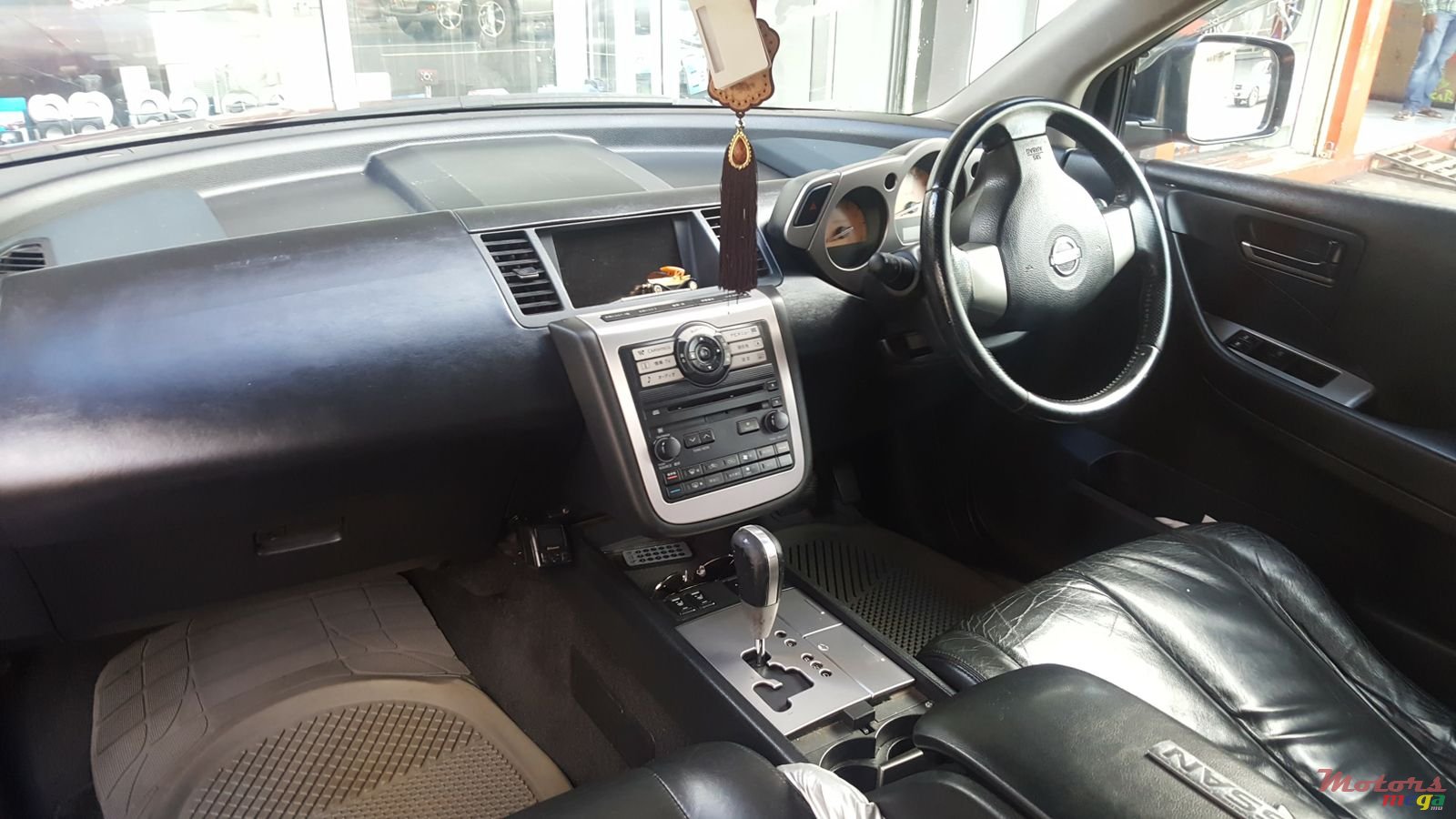 2004' Nissan Murano photo #2