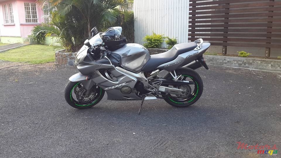 2005' Honda photo #1