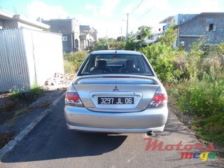 2006' Mitsubishi Lancer photo #2