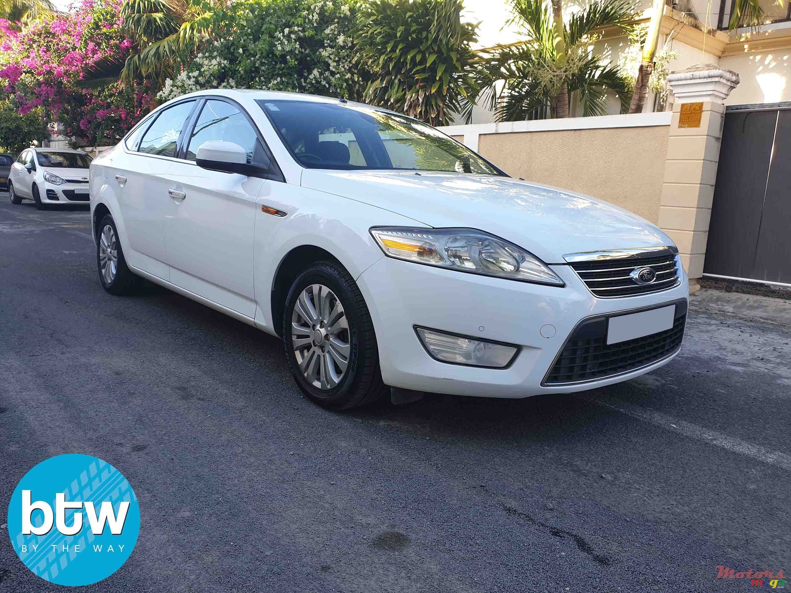 2010' Ford Mondeo photo #1