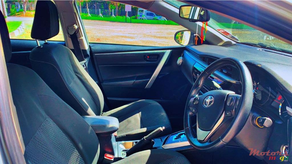 2016' Toyota Corolla photo #1