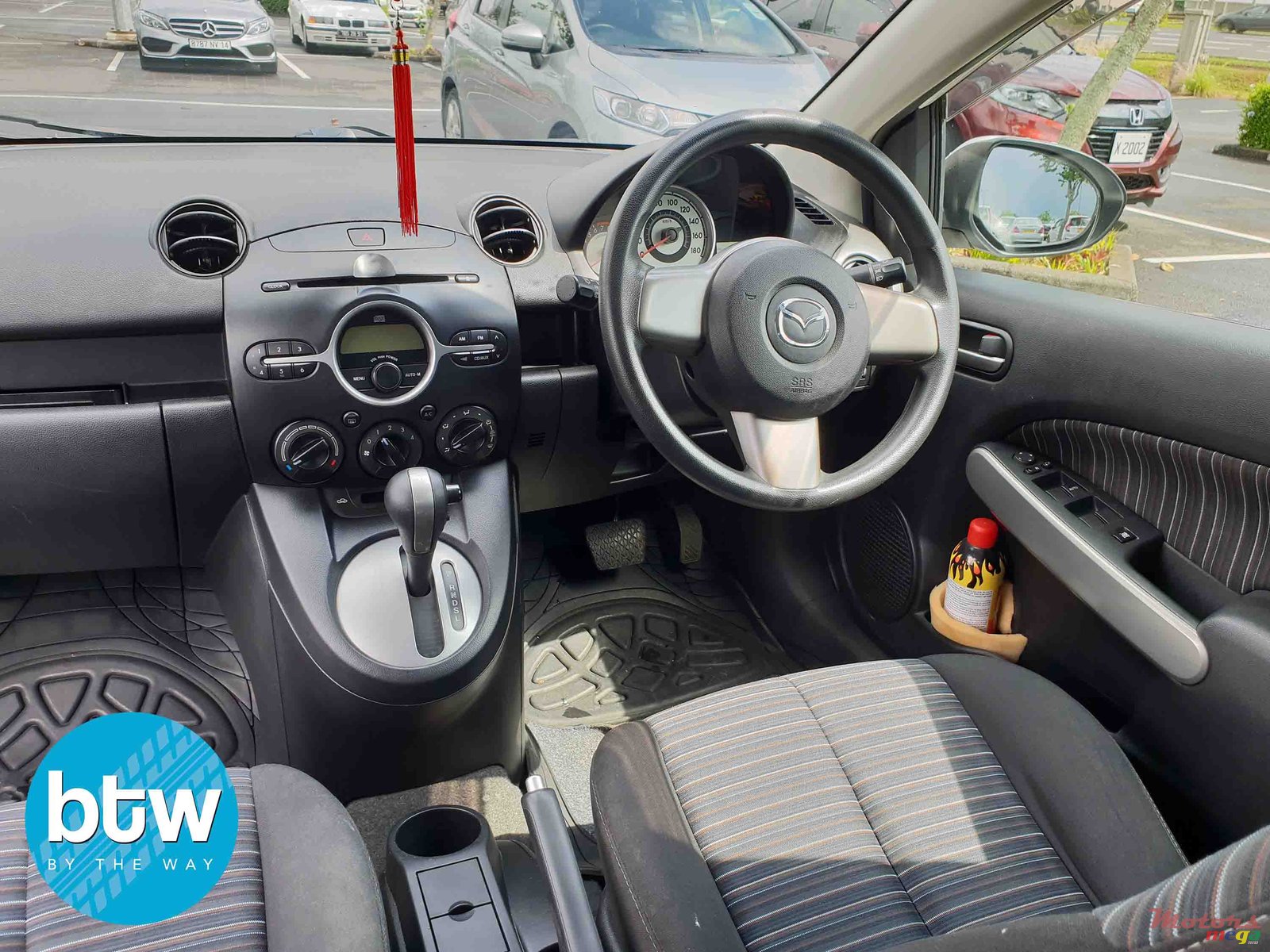 2010' Mazda Demio photo #3