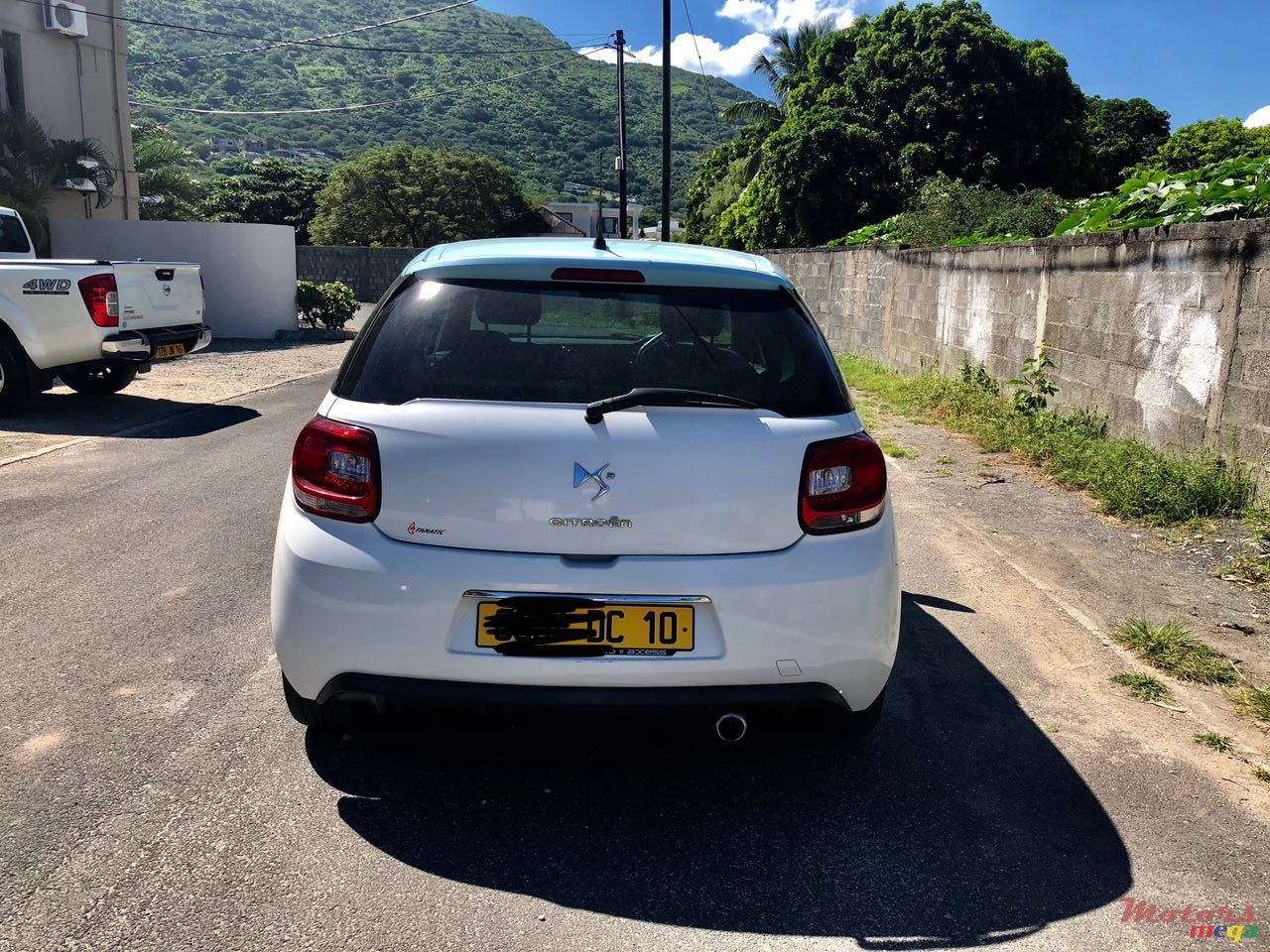 2010' Citroen DS3 photo #2