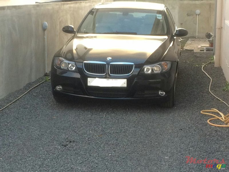 2005' BMW 320 i (lady driven) photo #1