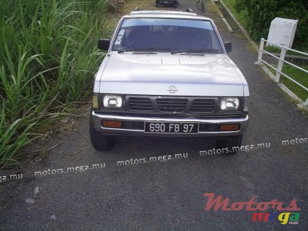 1997' Nissan Hardbody sport photo #7