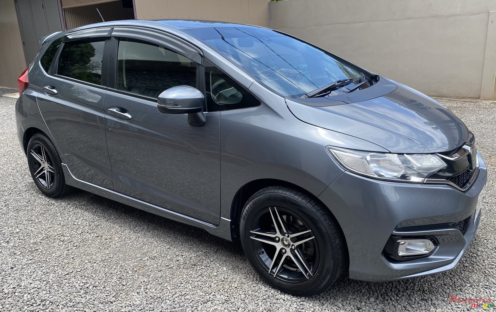 2019' Honda Fit L Package ( petrol ) photo #2