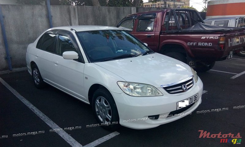 2006' Honda Civic CIVIC FERIO photo #1