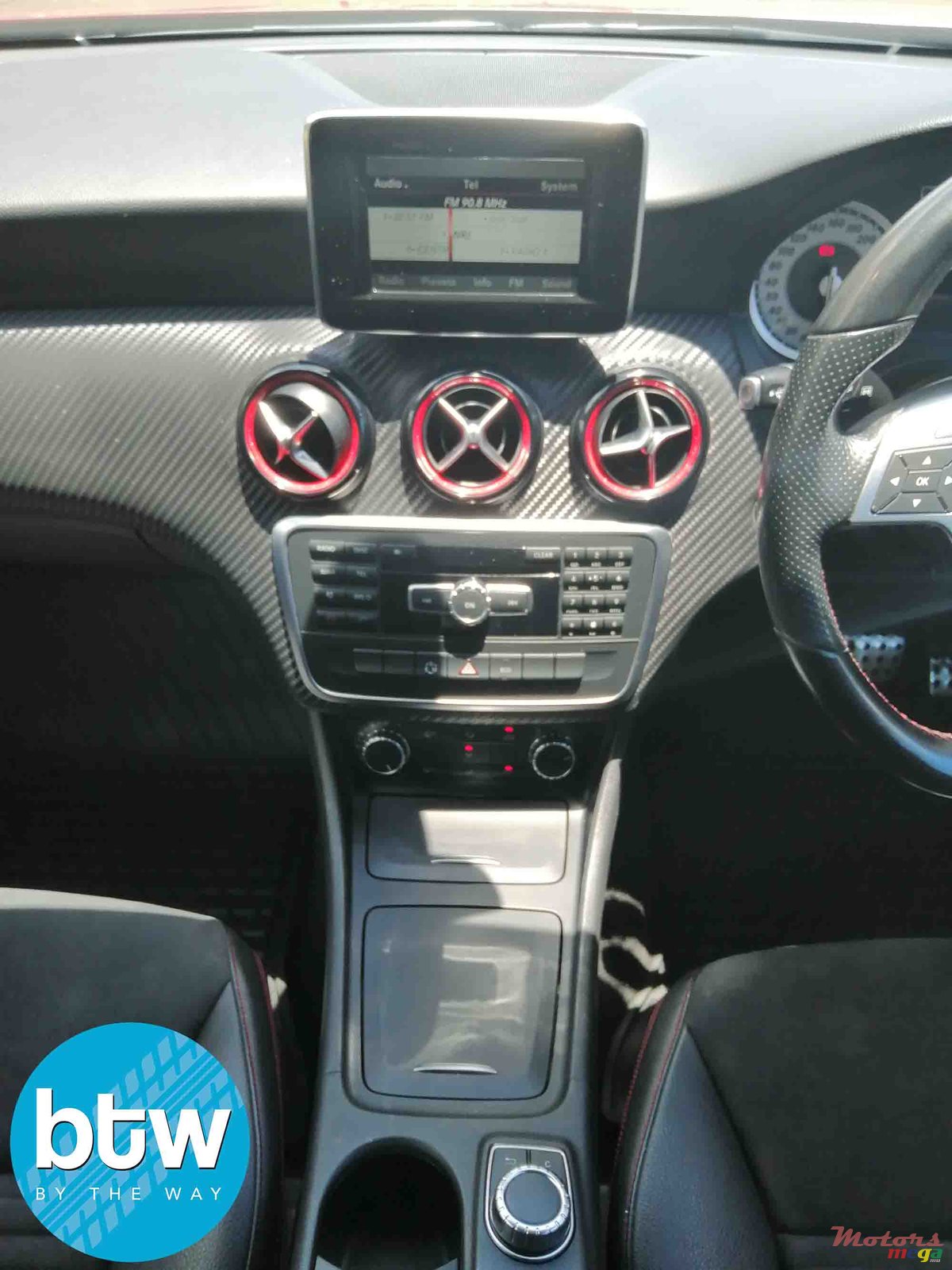 2014' Mercedes-Benz A-Class 250 AMG photo #5