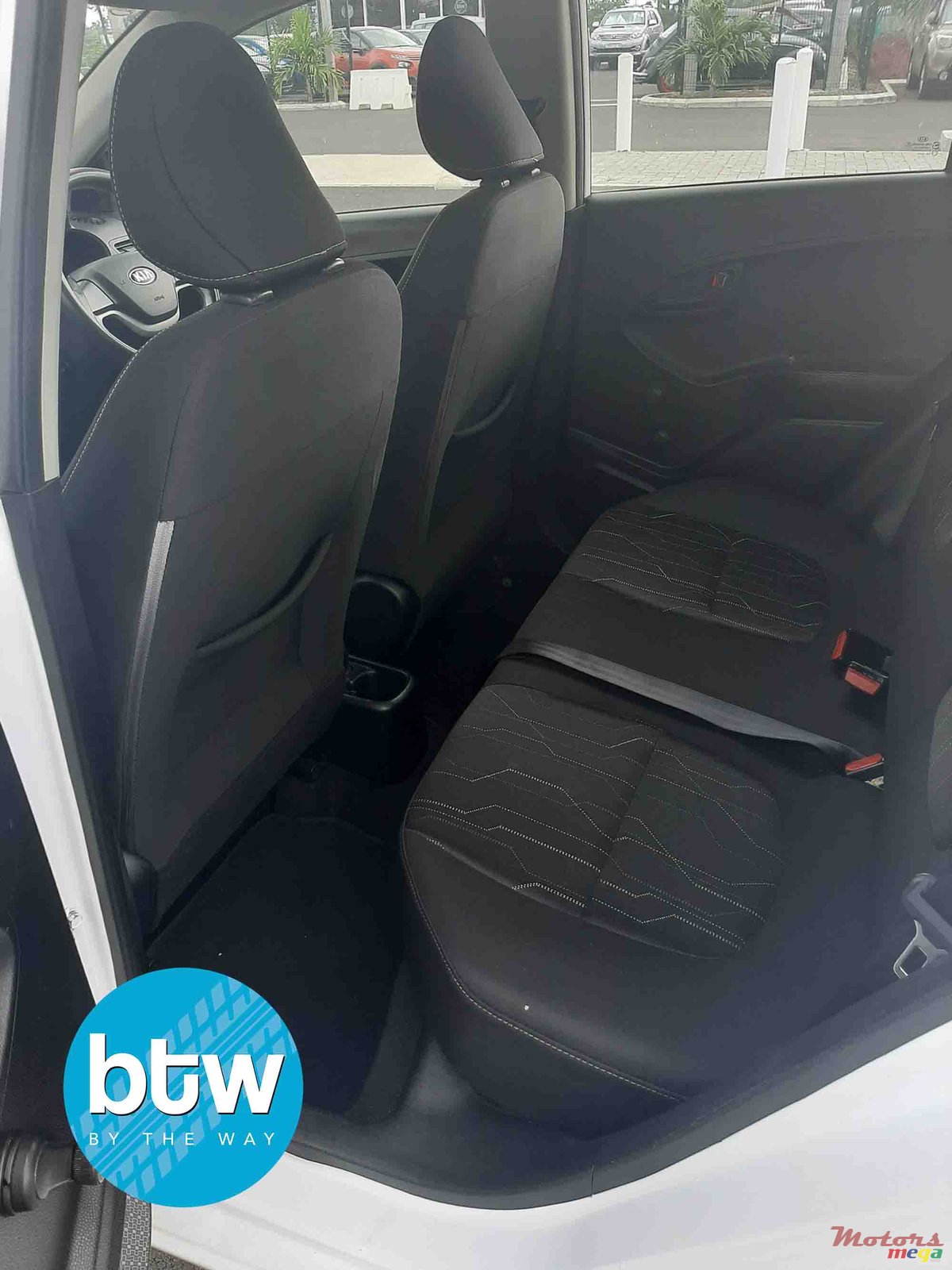 2014' Kia Picanto photo #4