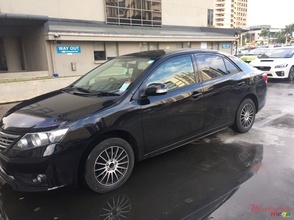 2010' Toyota Corolla photo #4