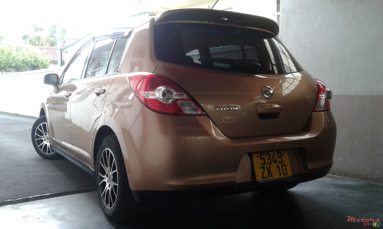 2010' Nissan Tiida photo #4