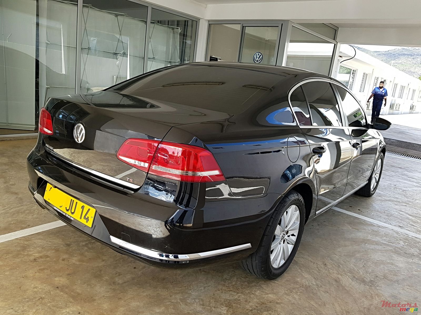 2014' Volkswagen Passat 1.8 TSI 7AUTO photo #4