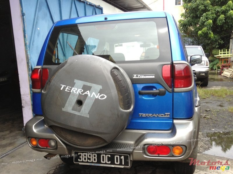 2001' Nissan Terrano II photo #4