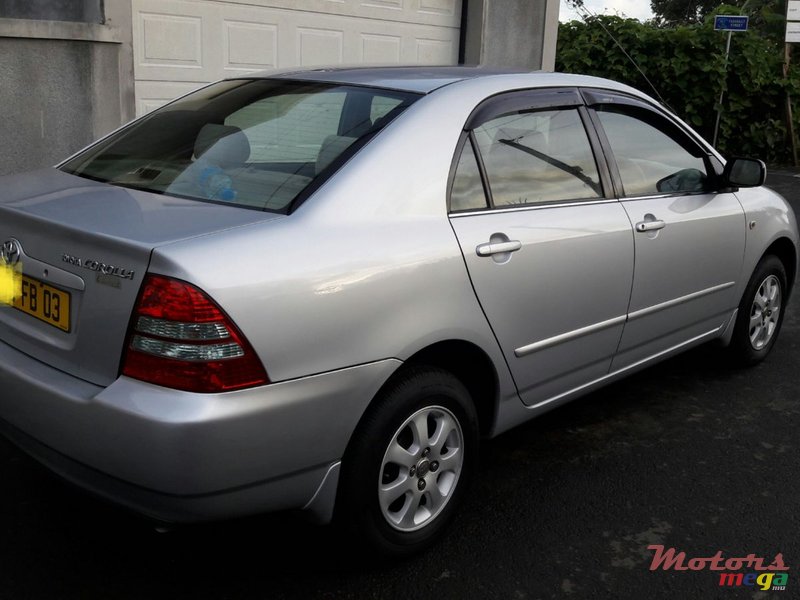 2003' Toyota Corolla GLI LUXEL photo #1