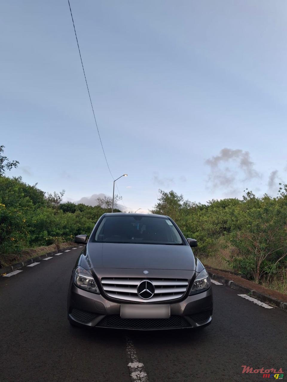 2012' Mercedes-Benz 180 photo #1