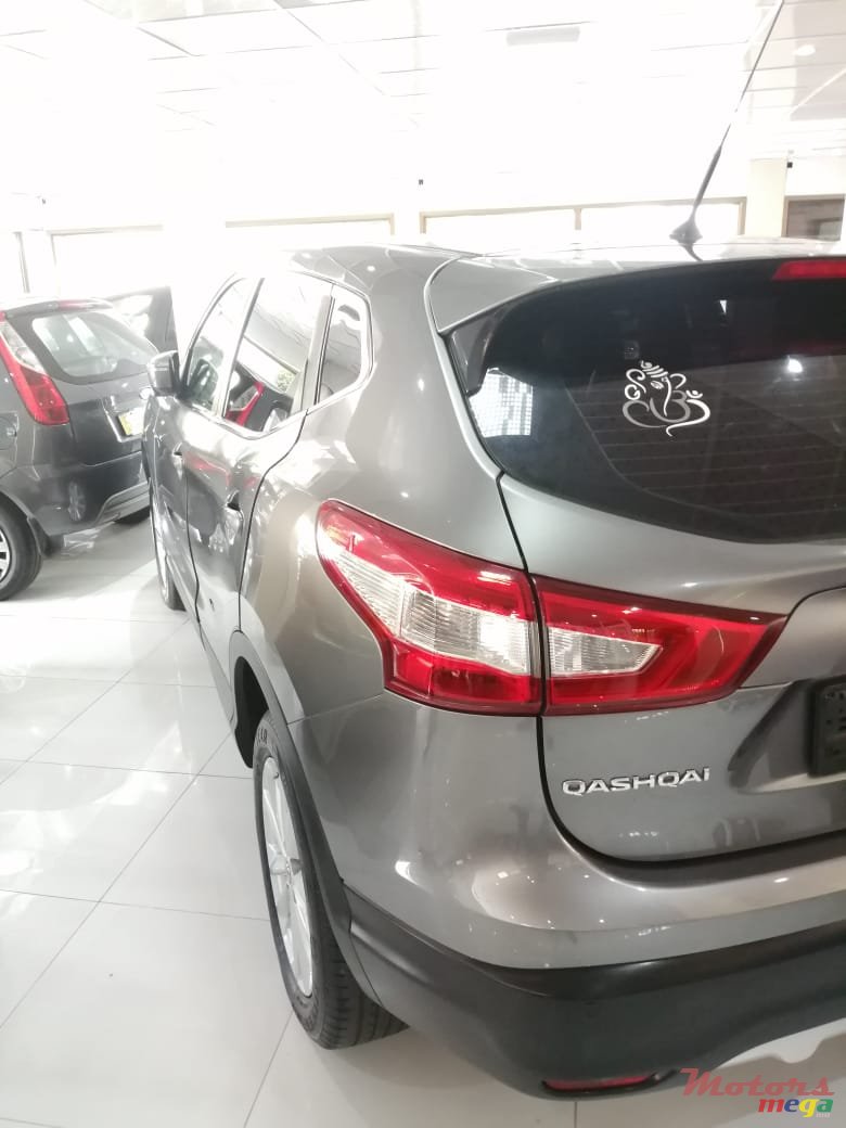 2015' Nissan Qashqai photo #3
