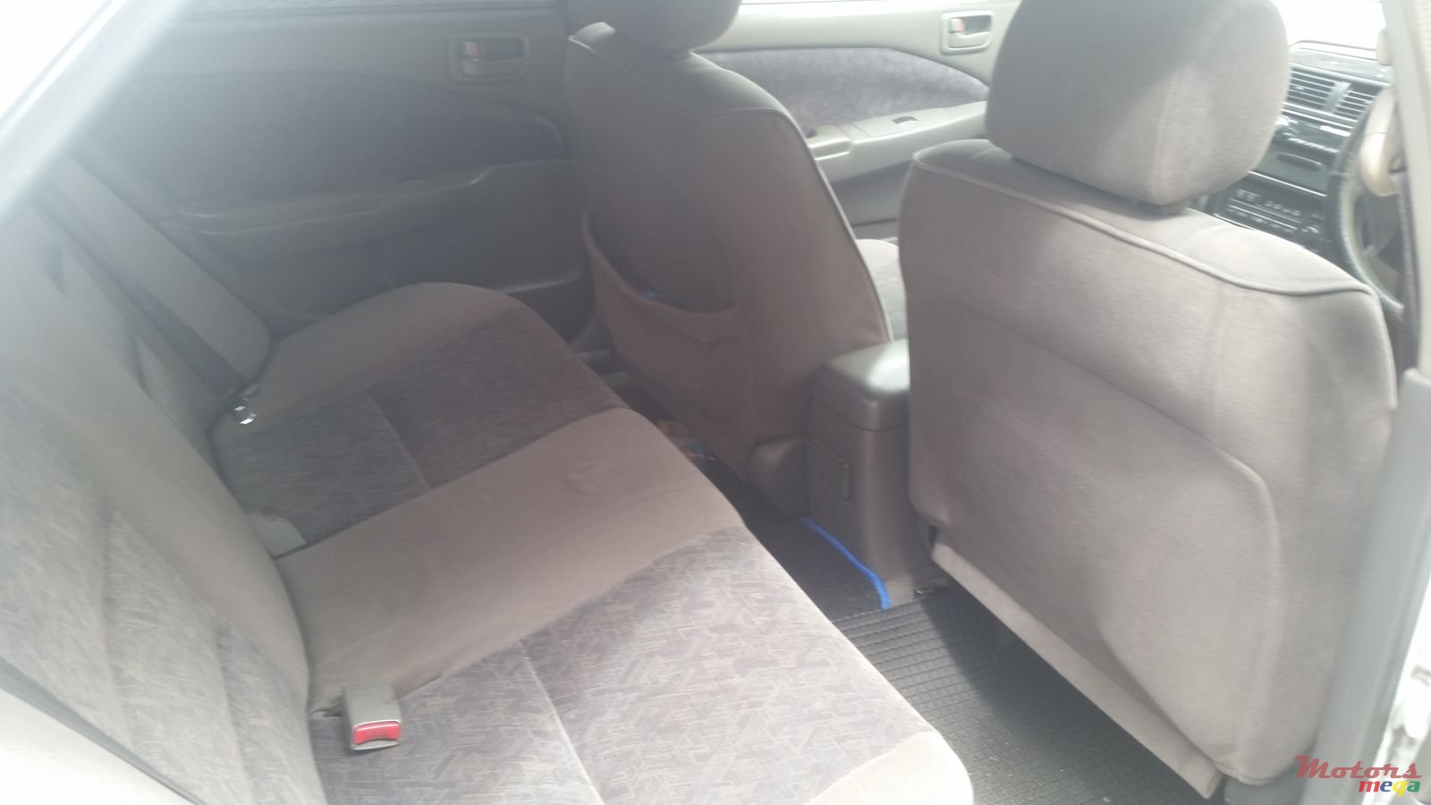 1999' Toyota Carina photo #5