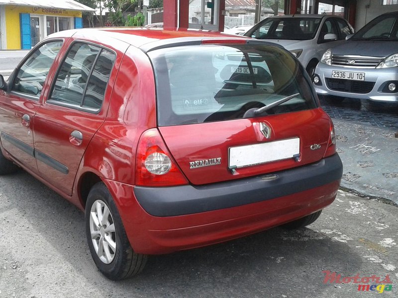 2006' Renault Clio photo #2