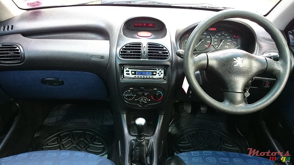 2003' Peugeot 206 XR photo #4