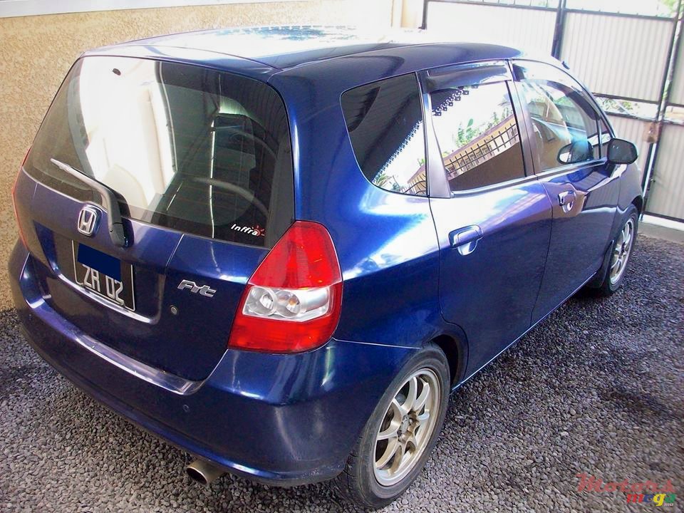 2002' Honda Fit photo #3