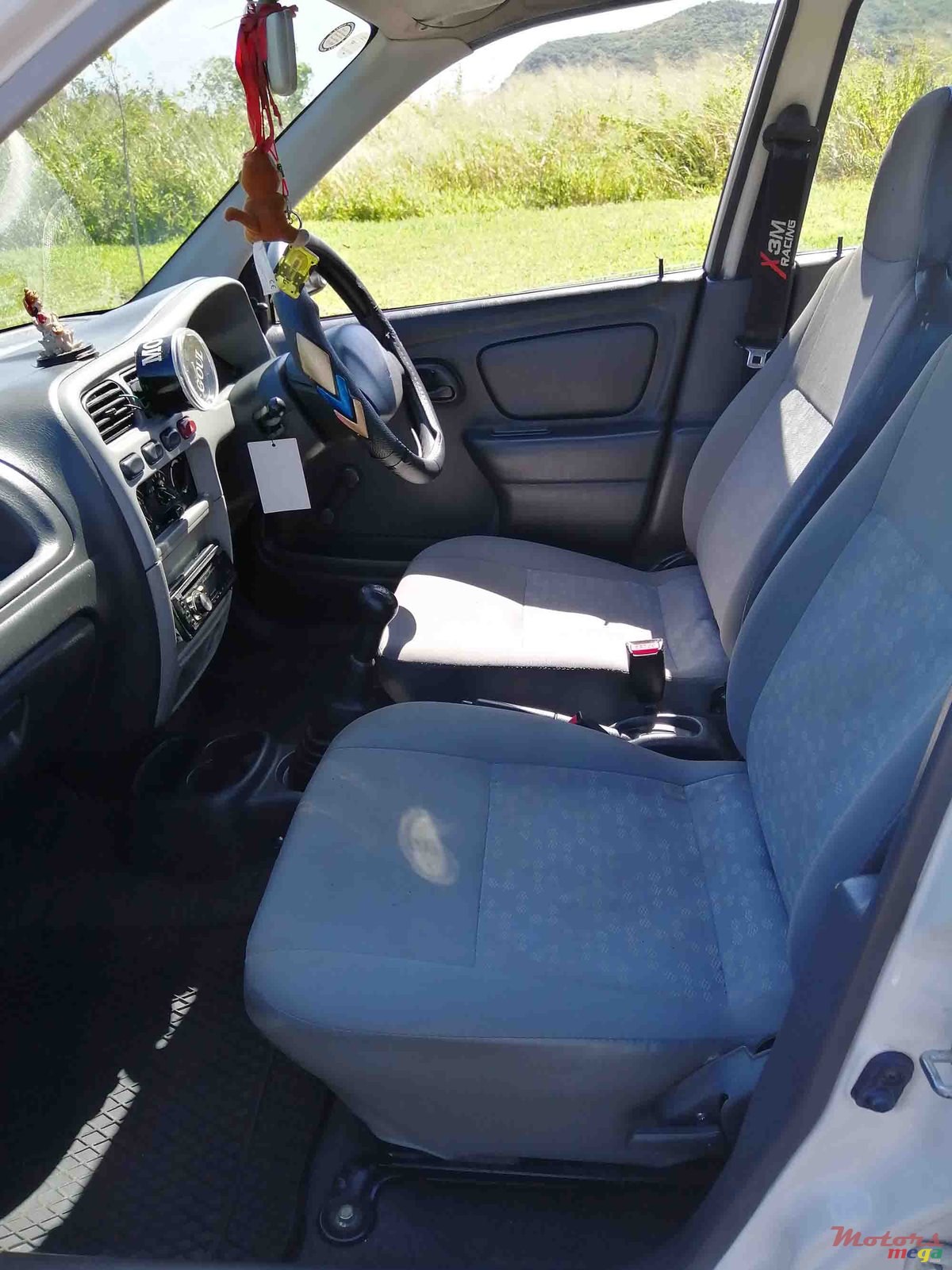 2011' Suzuki Alto photo #6