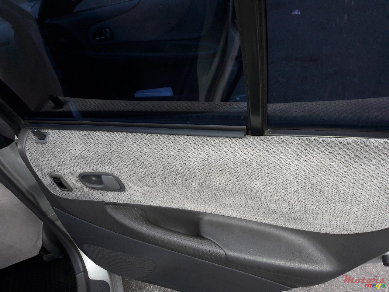 2000' Mazda 323 Origin photo #7