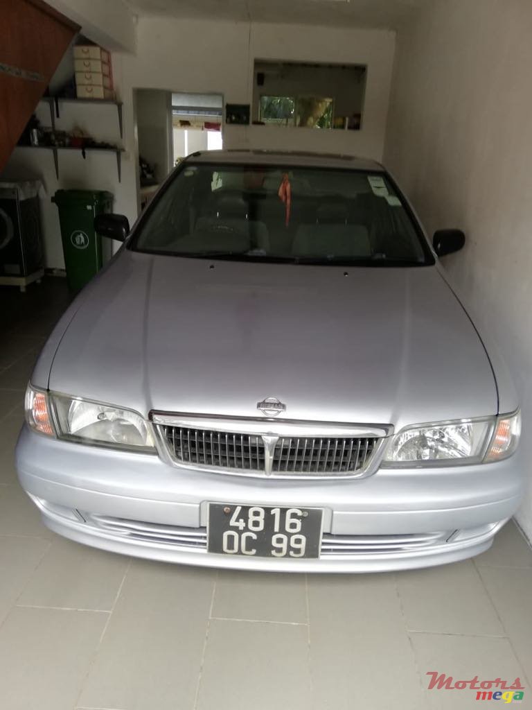 1999' Nissan Sunny photo #2