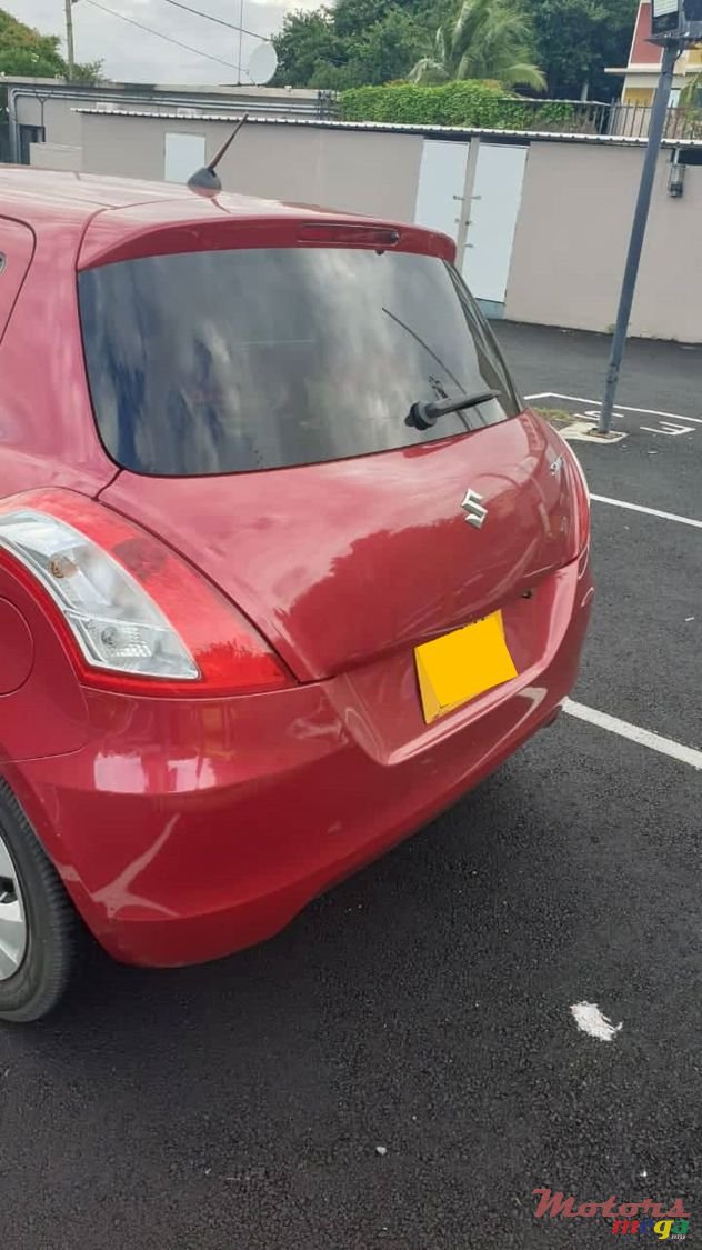 2013' Suzuki Swift photo #3