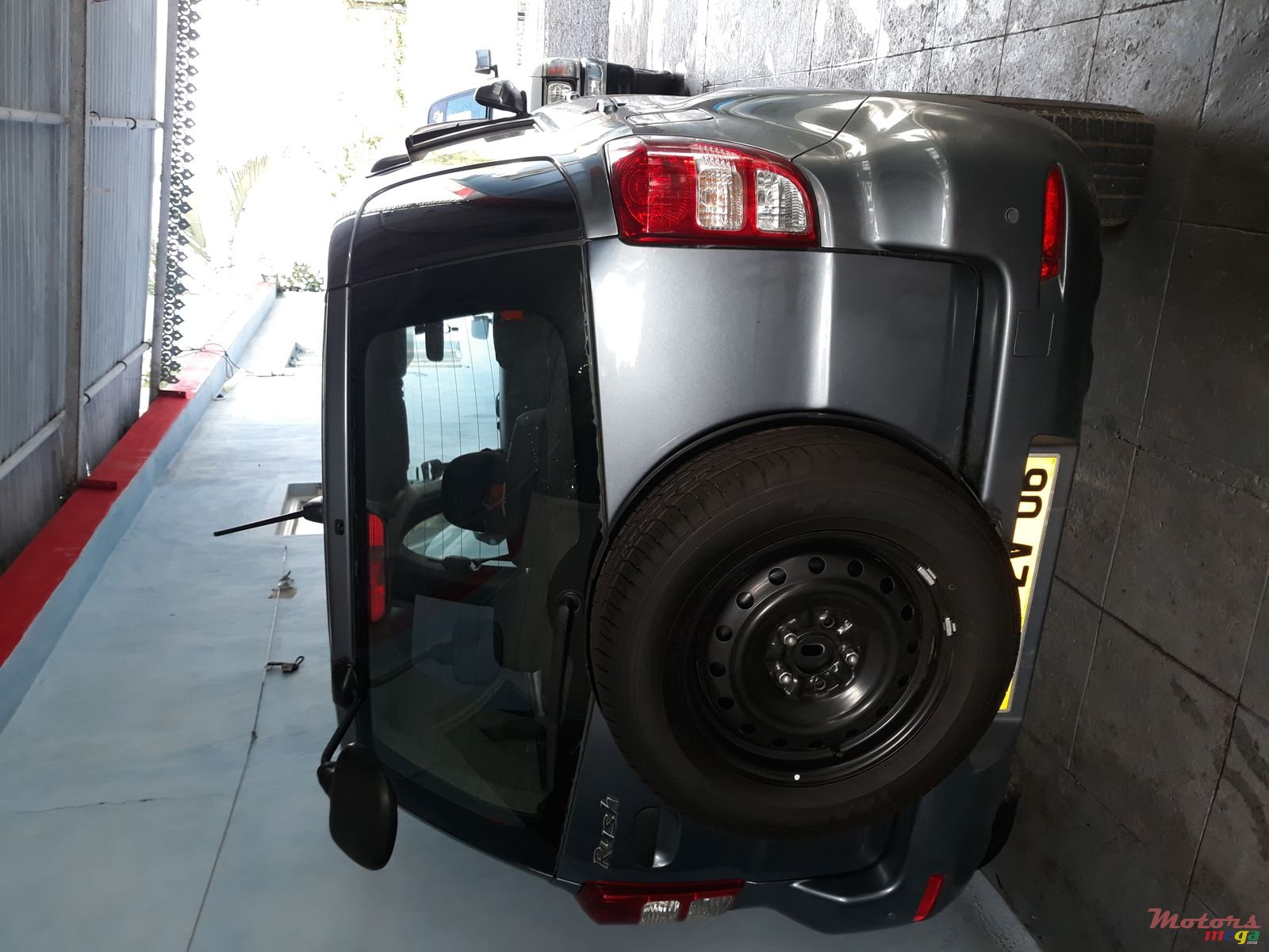 2006' Toyota Rush photo #7