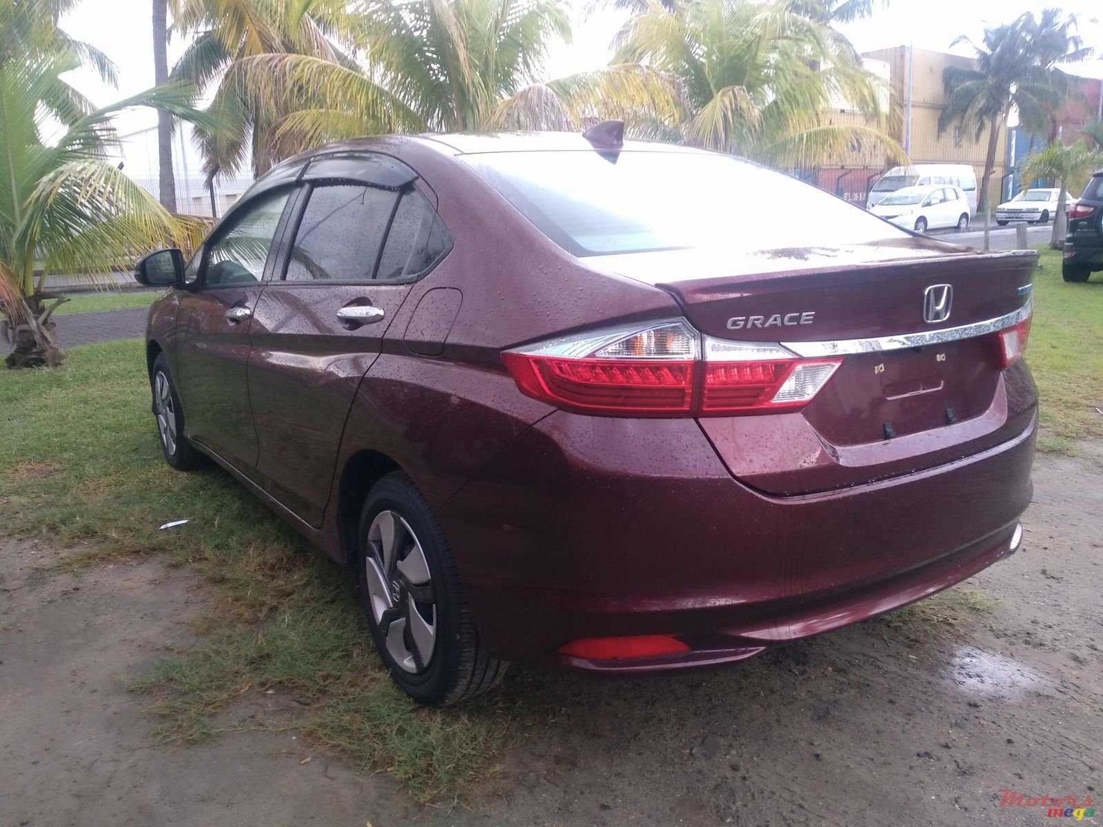 2015' Honda Fit GRACE photo #3