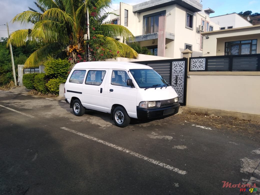 1996' Toyota Liteace photo #1