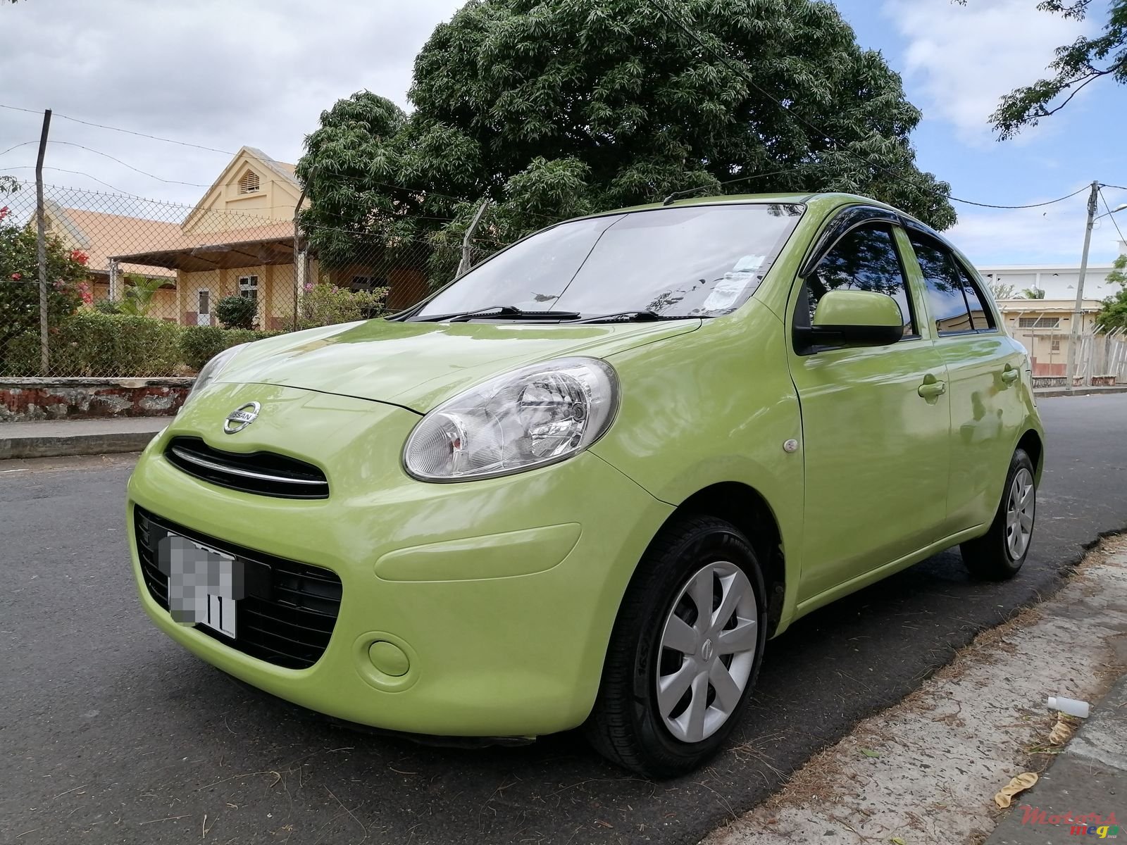 2011' Nissan March photo #1