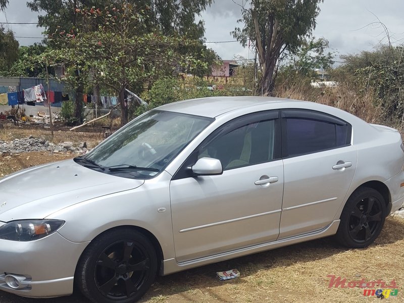 2005' Mazda 3 Full Option photo #4