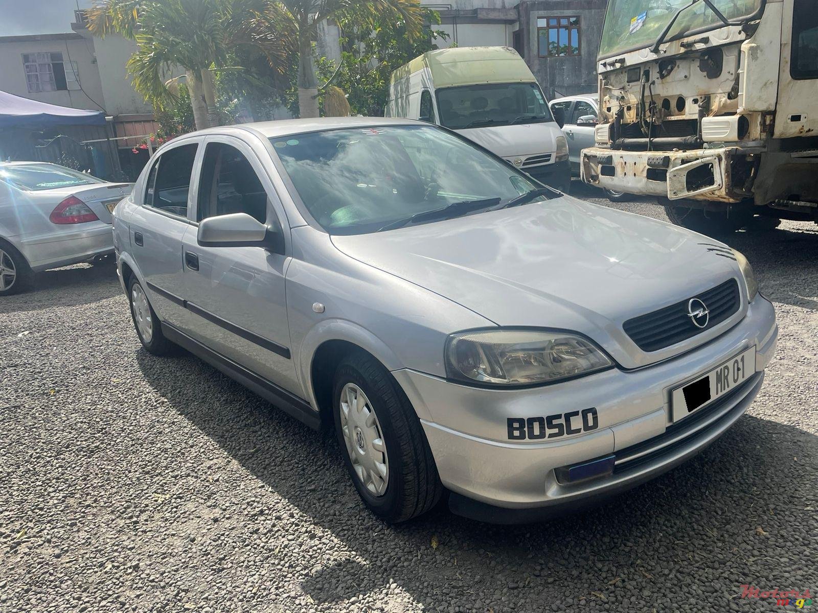 2001' Opel Astra photo #1