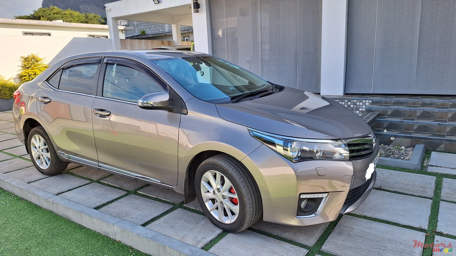 2016' Toyota Corolla Luxel 1.6 photo #1