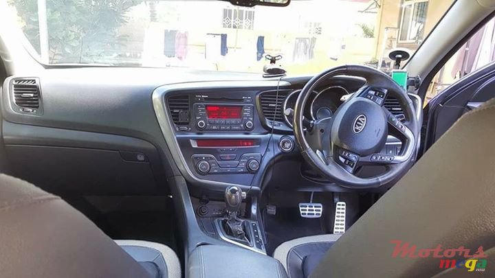 2012' Kia Optima photo #5