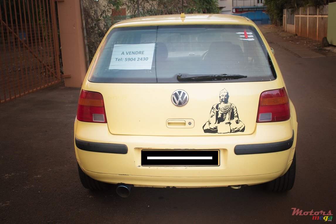 2003' Volkswagen Golf IV photo #3