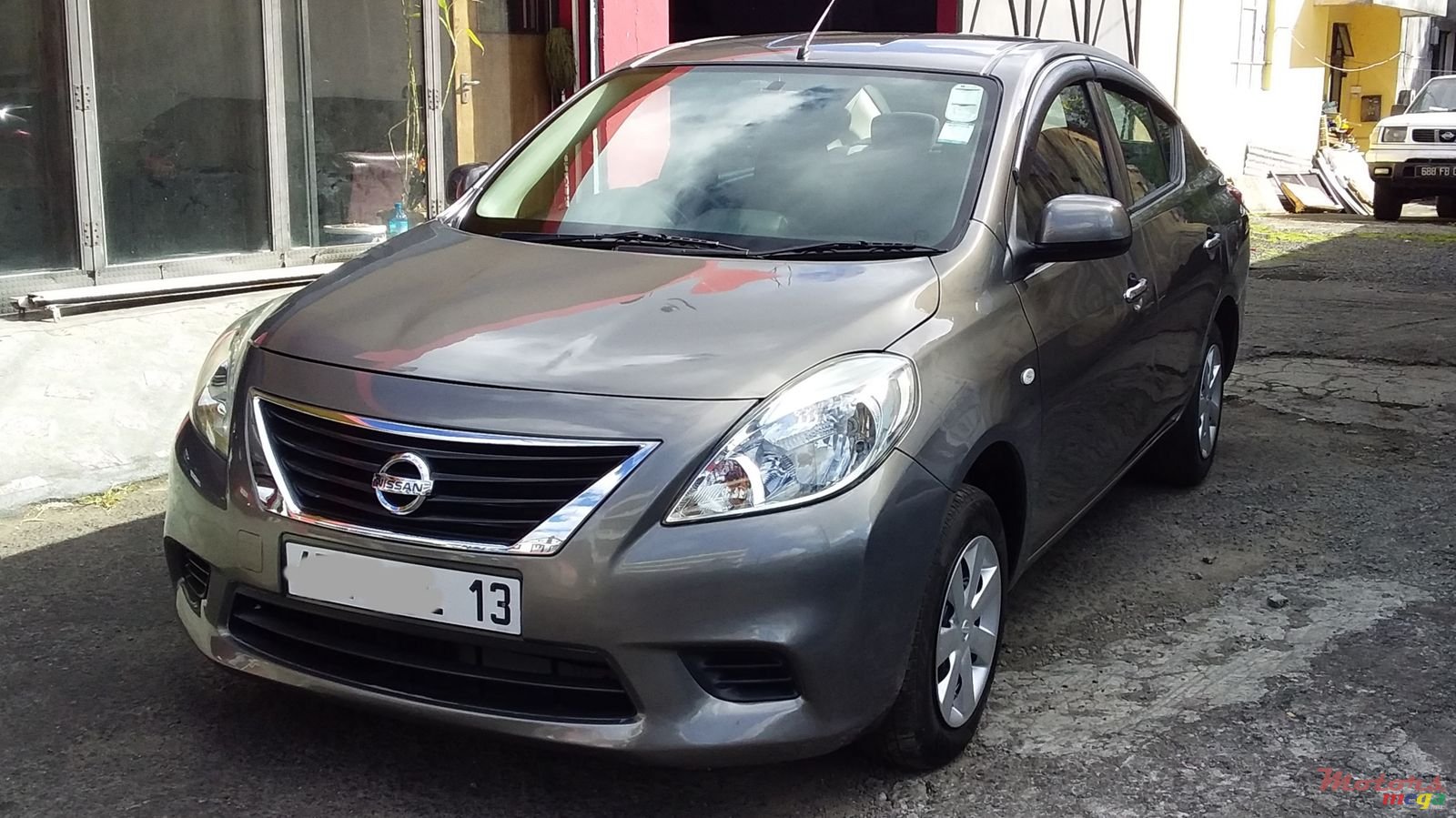 2013' Nissan Almera photo #1