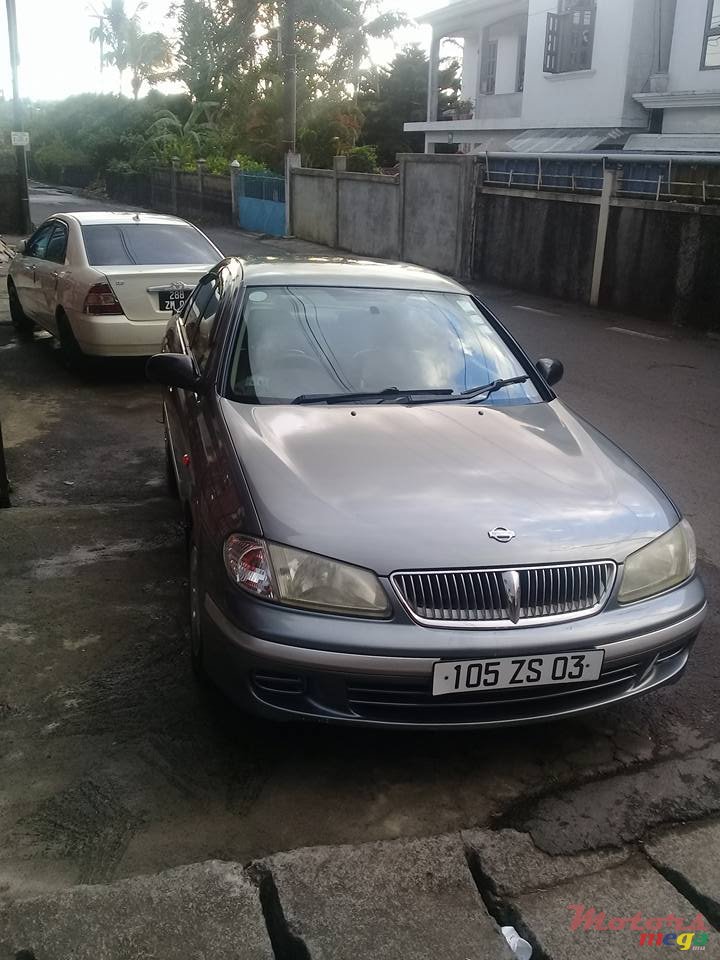 2003' Nissan Sunny photo #1