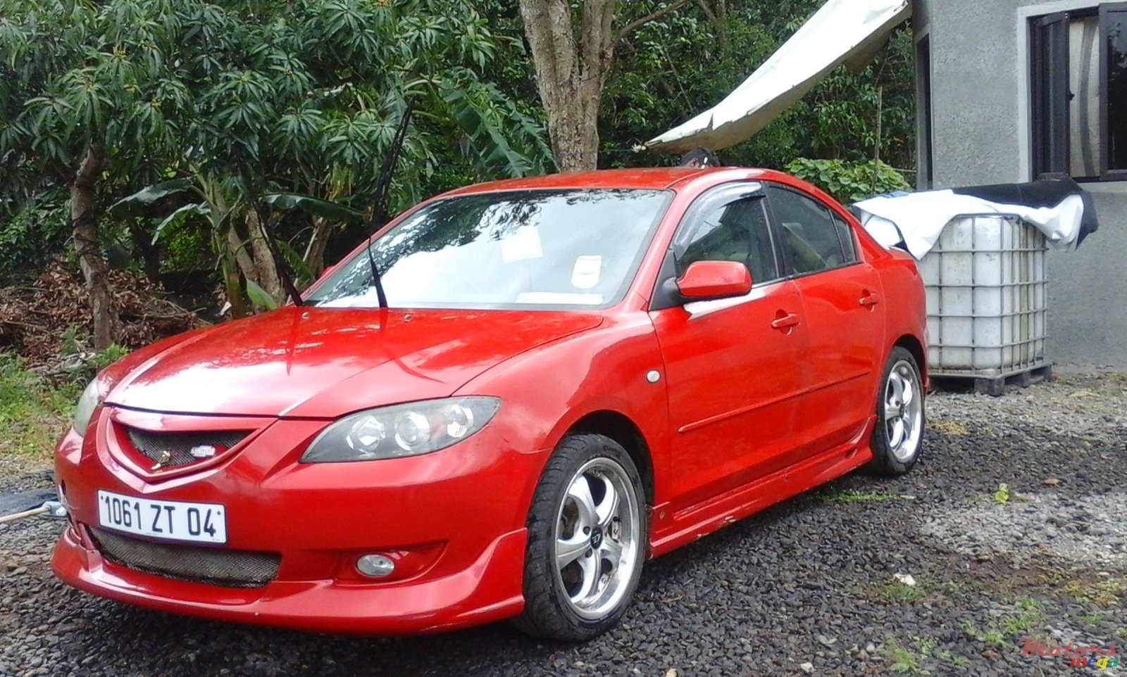 2004' Mazda 3 Ladydriven photo #1