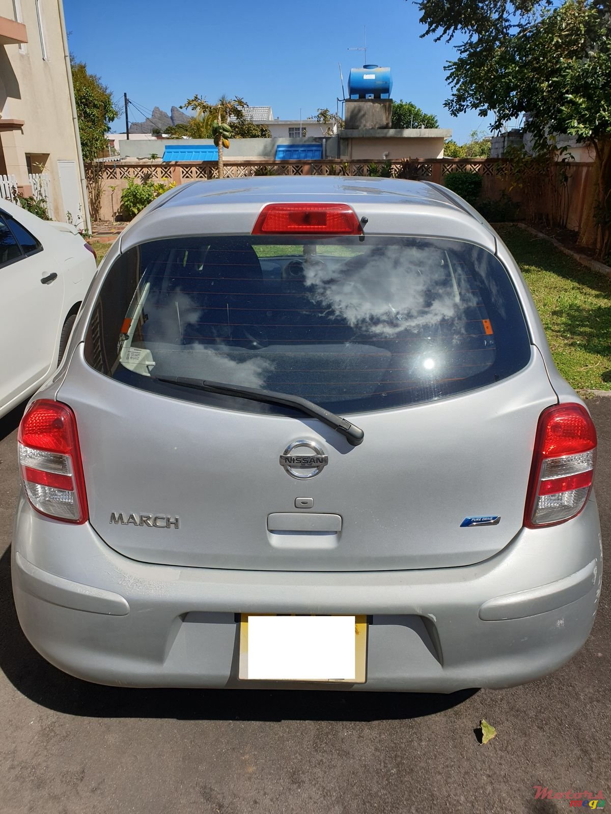 2012' Nissan March photo #2