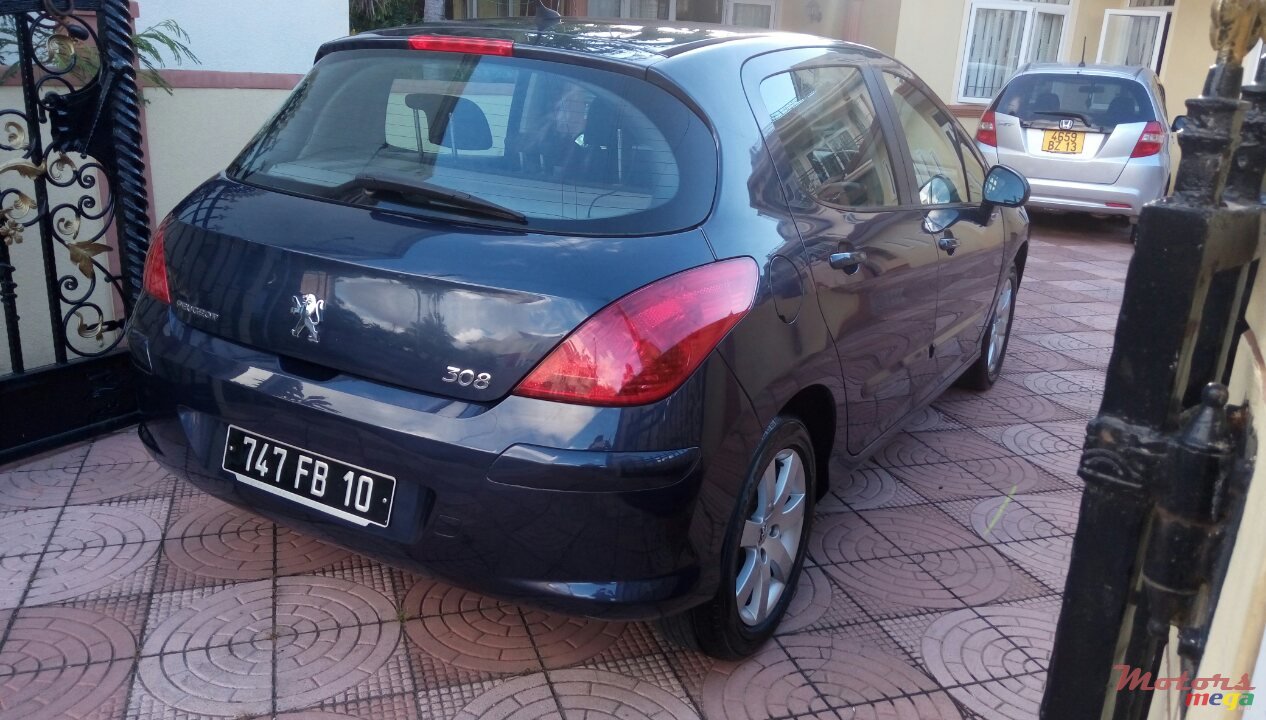 2010' Peugeot 308 photo #3