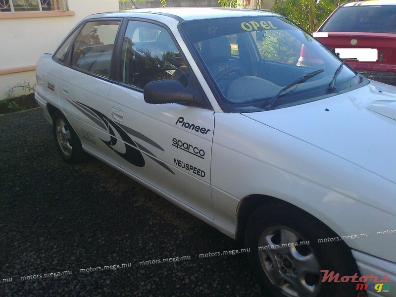 1997' Opel Astra photo #1