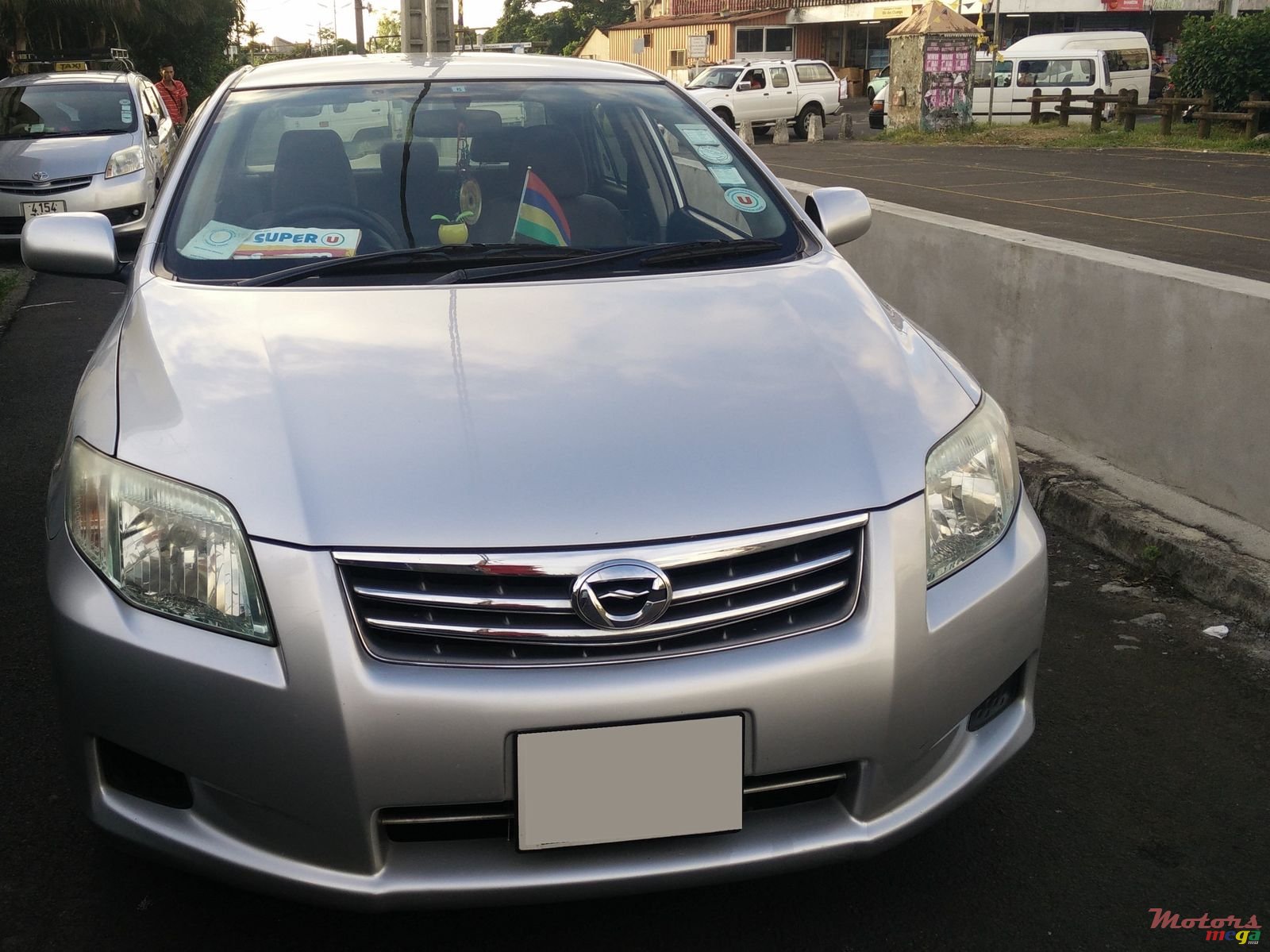 2009' Toyota Axio photo #1