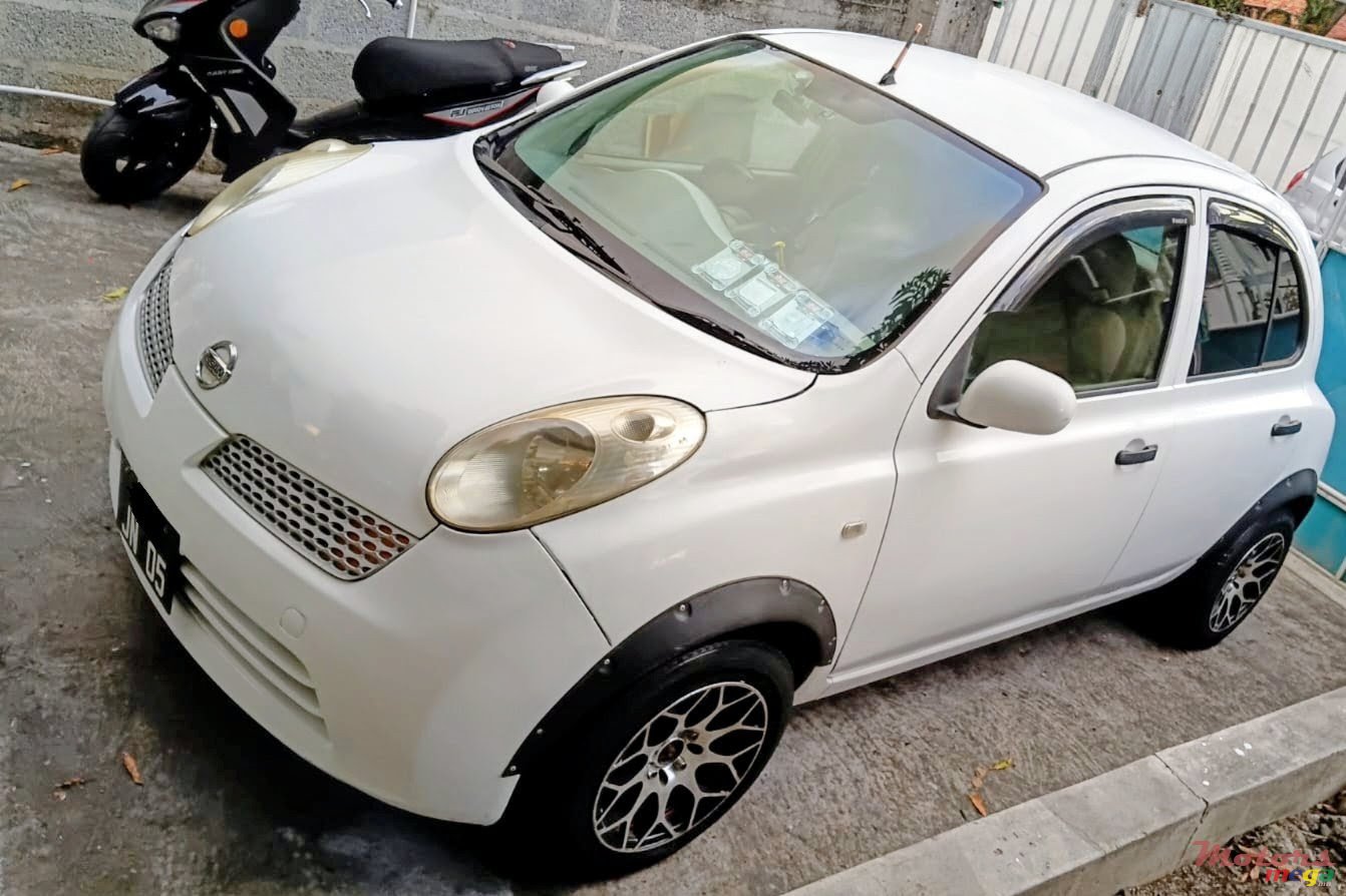 2005' Nissan March photo #1