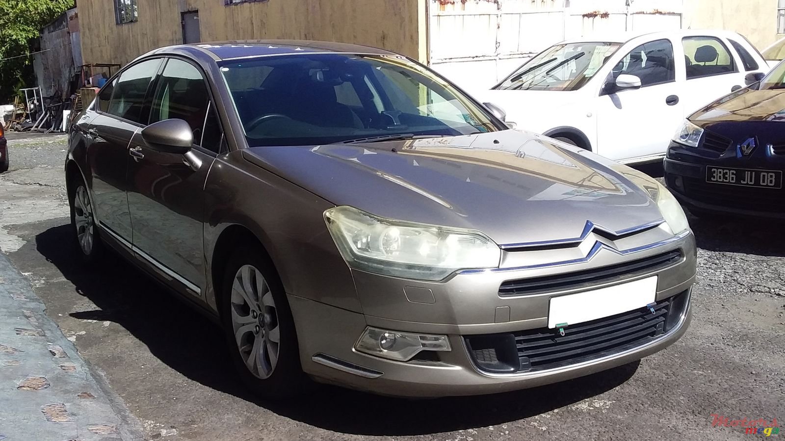 2011' Citroen C5 photo #2