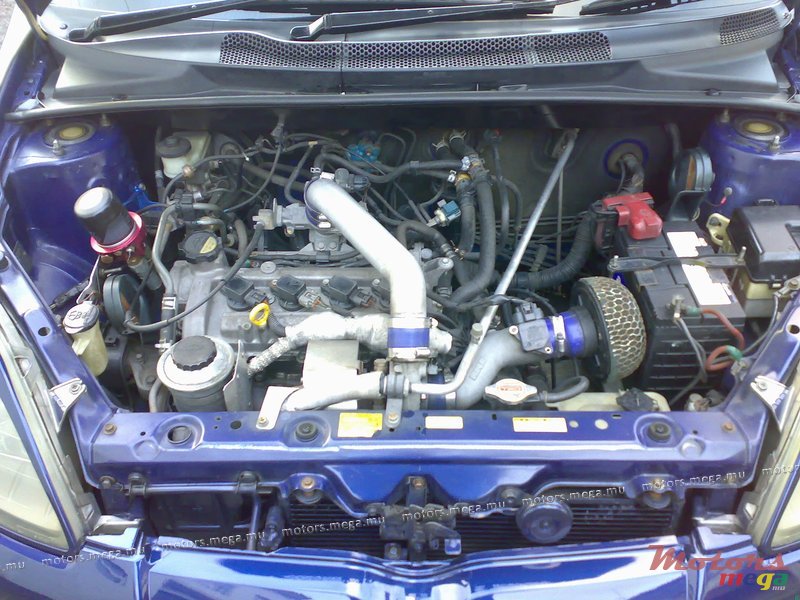 1999' Toyota vitz photo #5