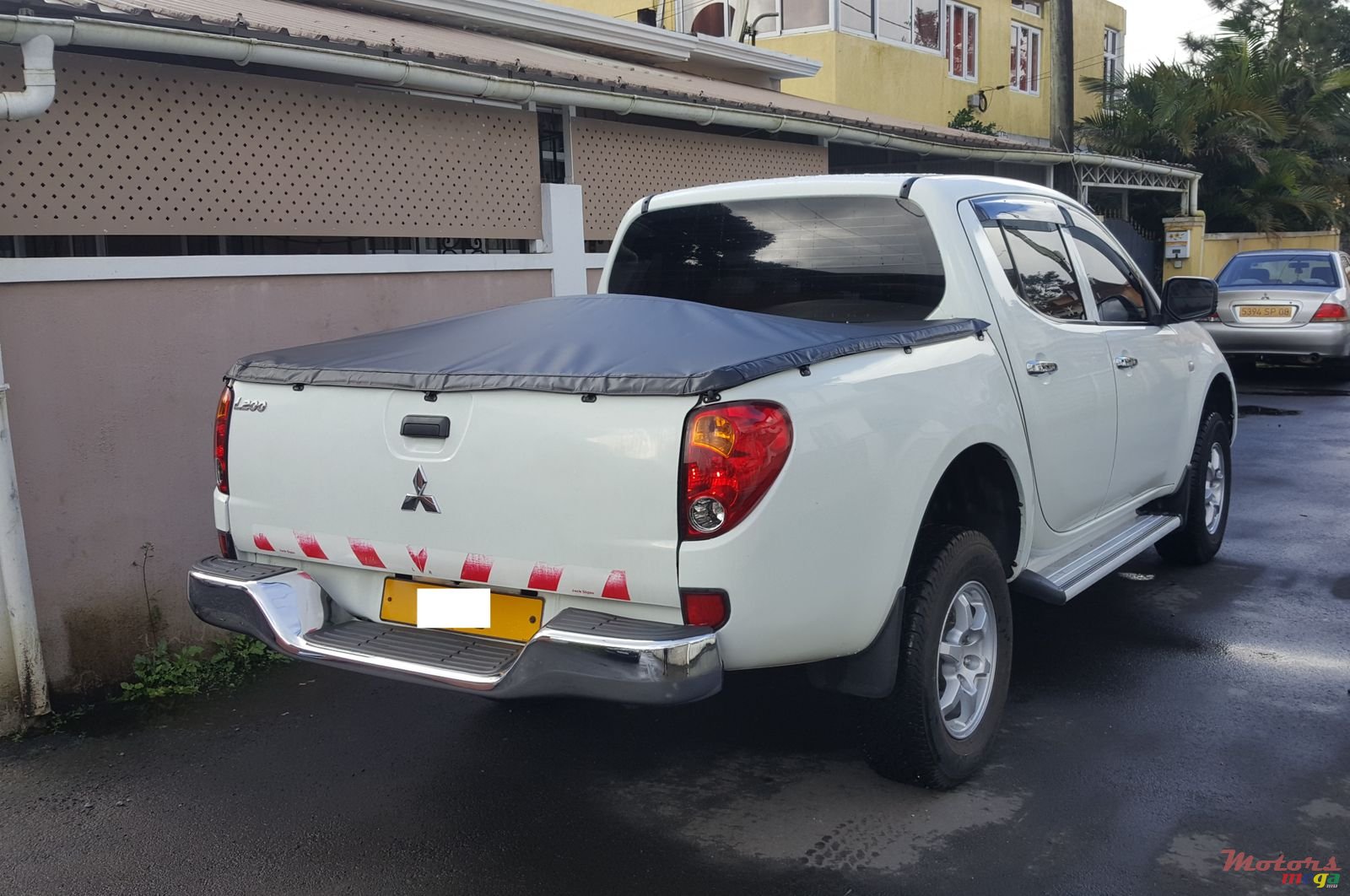 2011' Mitsubishi L 200 4X4 photo #4